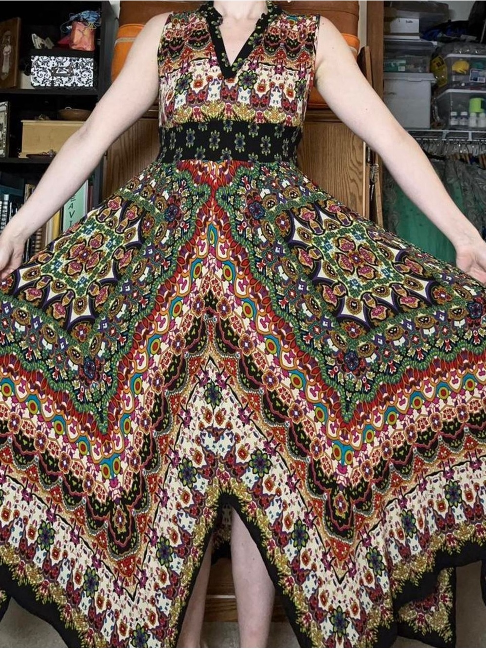 Bila Multicolor Paisley Sleeveless Maxi Dress - Black, Red, Green - Picture 4 of 4